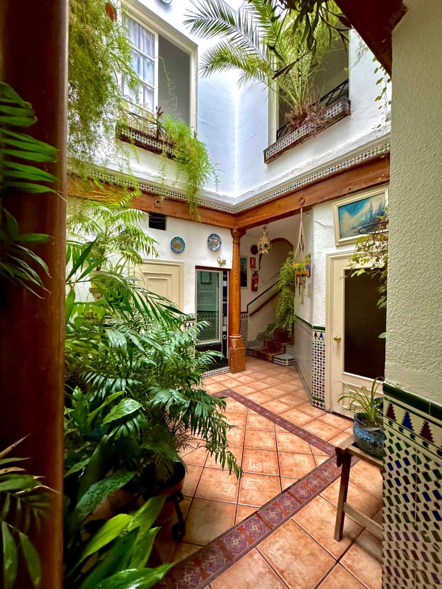 Pension Zurita Granada Exterior photo