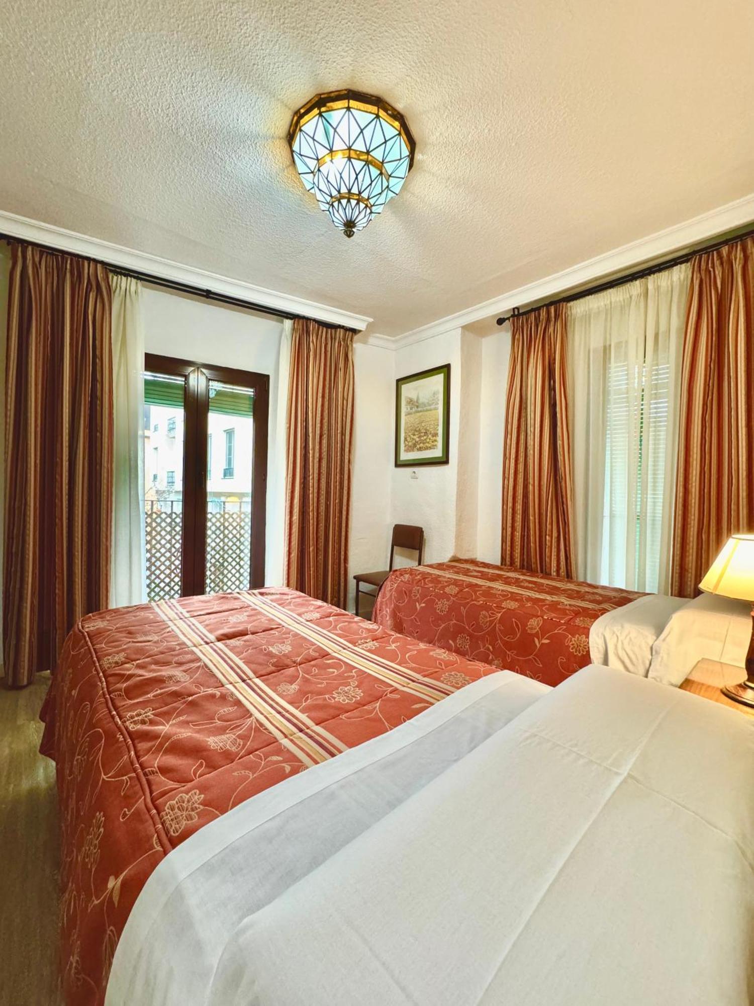 Pension Zurita Granada Exterior photo