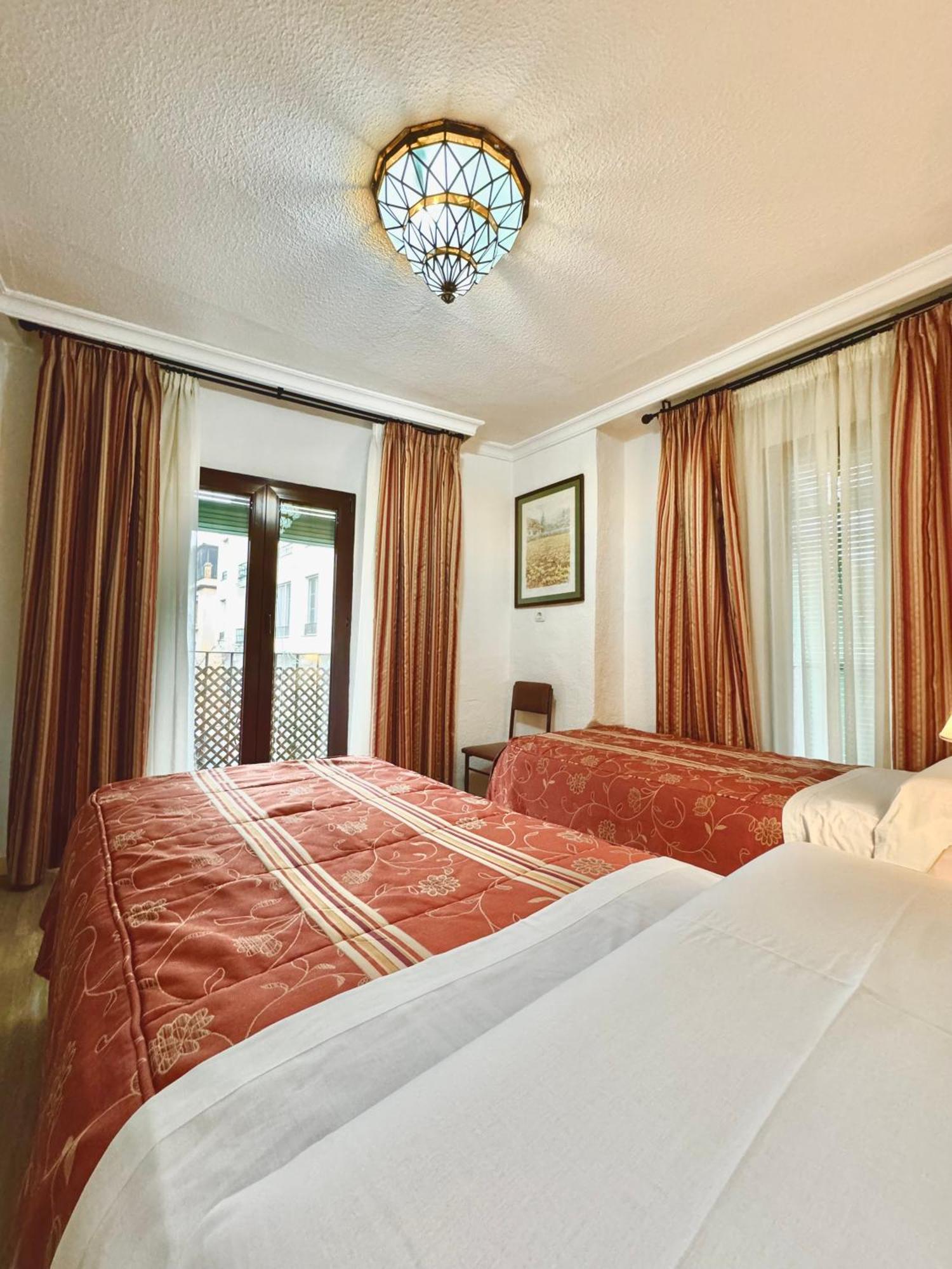 Pension Zurita Granada Exterior photo