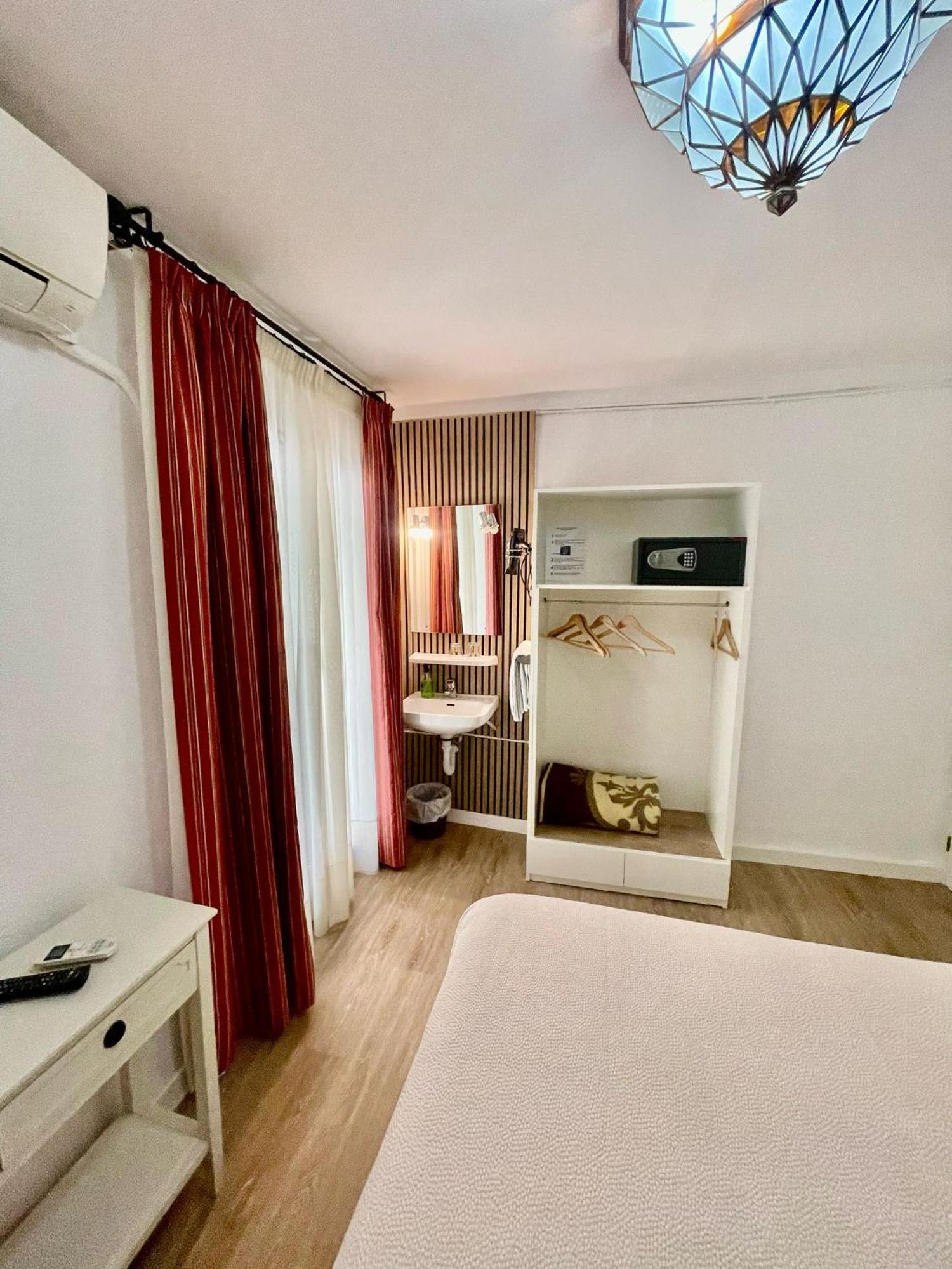 Pension Zurita Granada Exterior photo